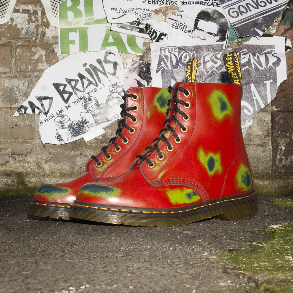 kaart het ergste Open Dr. Martens on Twitter: "Make your mark - #DrMartens Rub-Off Boots EU: http://t.co/8zvraLjp0T Intl: http://t.co/YAPn2HZwHa http://t.co/YtTWcwxtQC" / Twitter kaart het ergste Open Dr. Martens on Twitter: "Make your mark - #DrMartens Rub-Off Boots EU: http://t.co/8zvraLjp0T Intl: http://t.co/YAPn2HZwHa http://t.co/YtTWcwxtQC" / Twitter