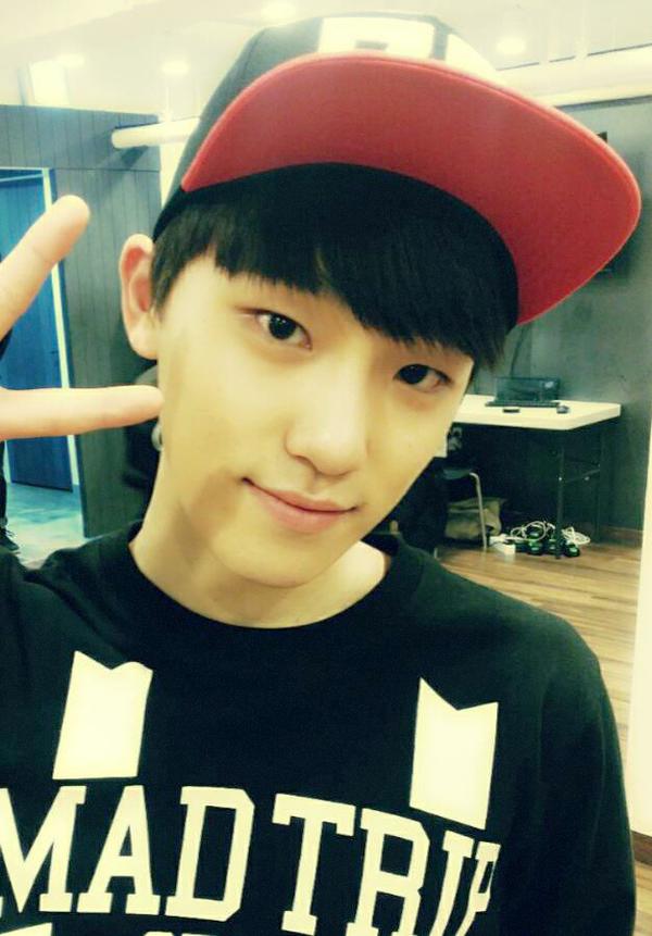 17BOYSBASE's tweet photo. [Doogi PD] 안들어오면 안된다디요 안드라디오 안드로메다라디오! 채팅창 속도에 동공지진 일어난 호시&amp;승관의 안구경련 방지 20회! 어떤 사연이 도착했을까요? 8pm http://t.co/bV0igJFu3S