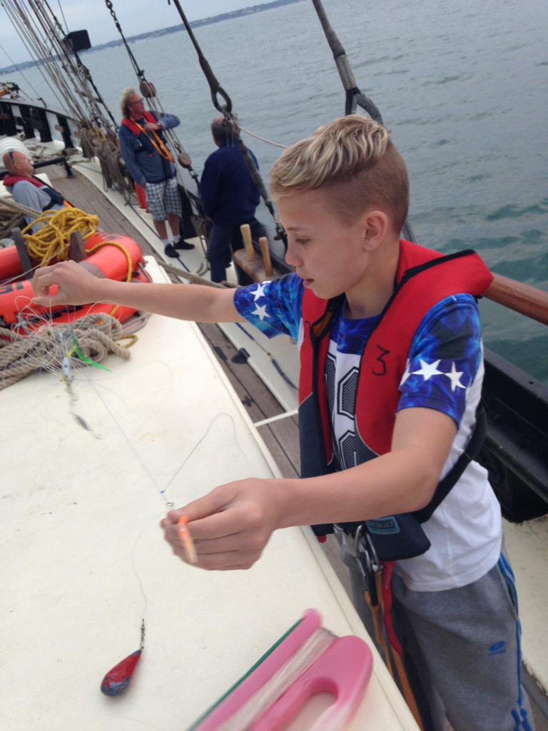 ThePeakAcademy's tweet image. Bit of evening fishing on the Queen Galadriel #catchafish