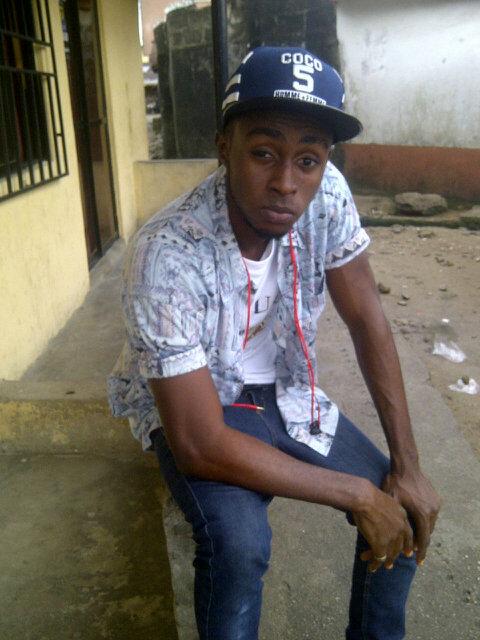 itz_king_leslie's tweet photo. Cute me http://t.co/Z1xt3FlgTw