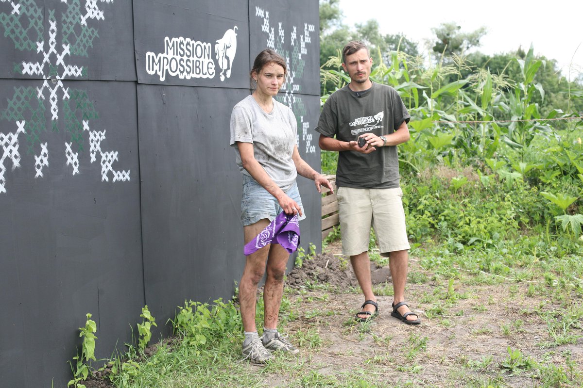 mi15lost's tweet image. сегодня Алина вернулась на остров не с пустыми руками  #mi15lost