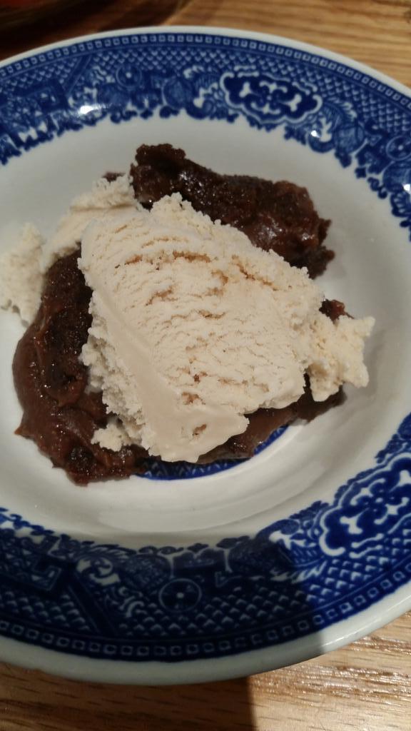 hadara3's tweet photo. #Chocolate #Bread Pudding #Delicious #Vegan #Cruelty free #Artisan #Sweetend with Coconut sugar http://t.co/s4Xvg6F139
