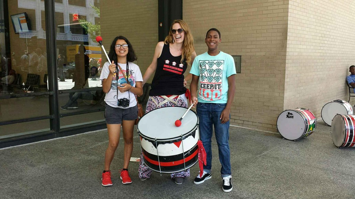 Experiencing #ContextCollapse <a href="/dcpl/">DC Public Library</a> with my former <a href="/DealVikings/">Alice Deal MS</a> and my <a href="/BatalaDC/">Batala Washington</a> to celebrate #BooksandBatala