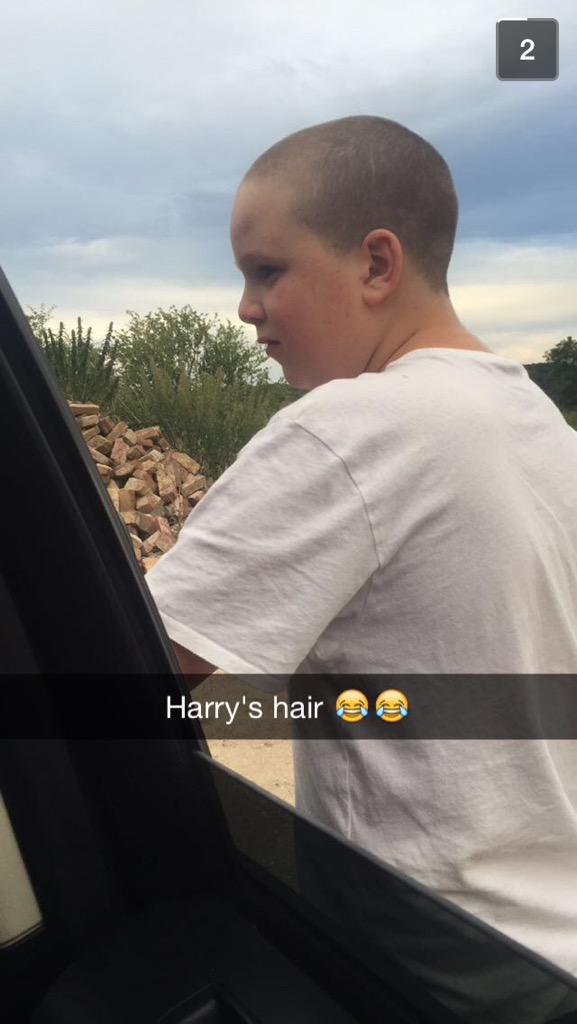 HBombBanter's tweet photo. Bald as I said 👌 http://t.co/GtWcLav7EG