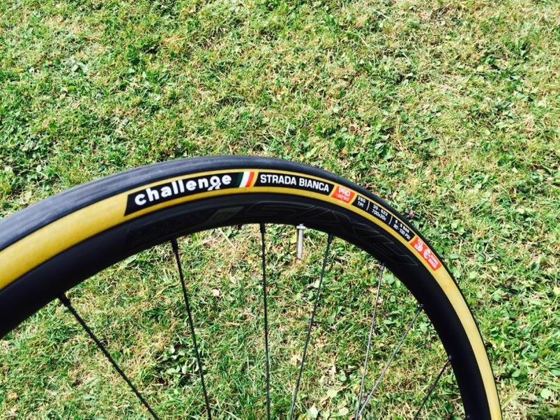 28mm gravel king