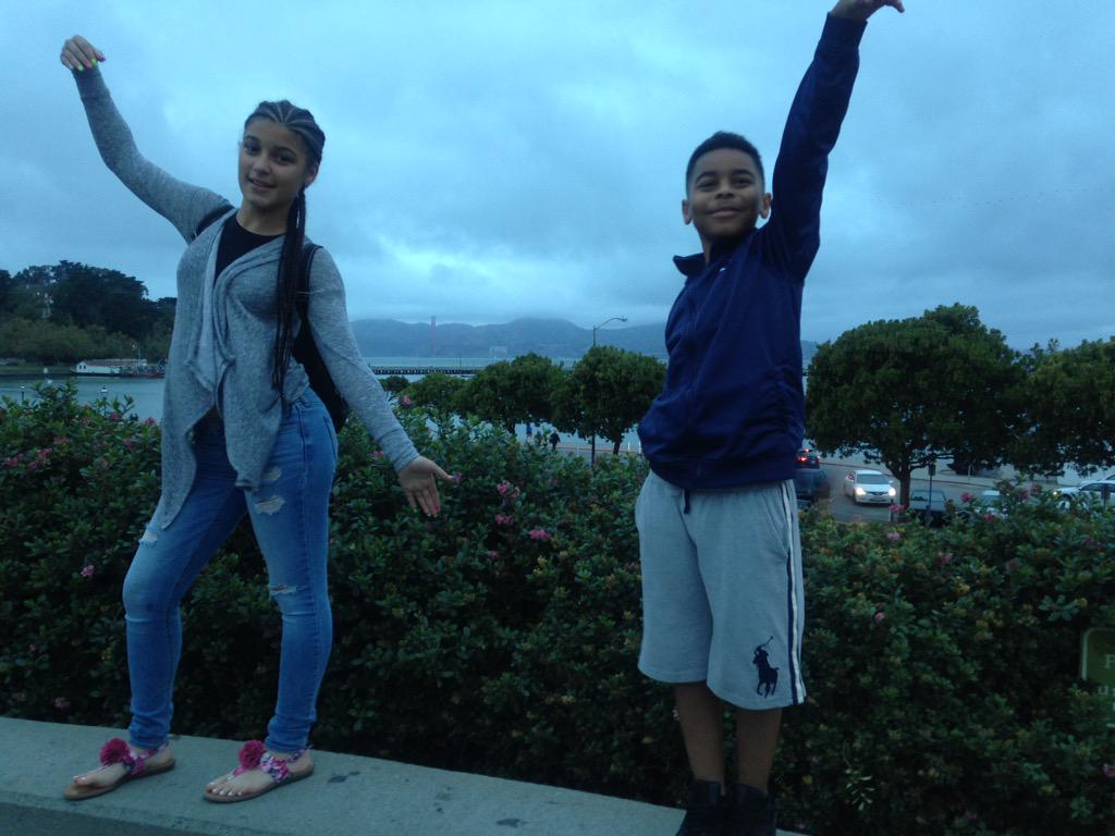 waiting for the trolley in San Fran.... Golden Gate Bridge in the back