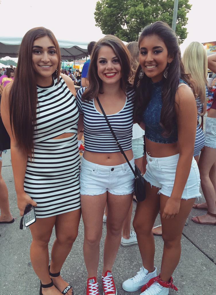 keeeeelz's tweet image. Happy birthday madison @maddystrusz 😍😍😍 have a wonderful day goon love you 😇 #studymath #whossingingagain?