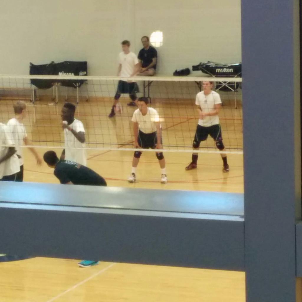 LaytonBaggaley's tweet photo. Nice to see your former athlete kicking butt as a Team O libero! Way to go Justin! #DurhamAttack @ova_updates http://t.co/e3kzV6IdZ1