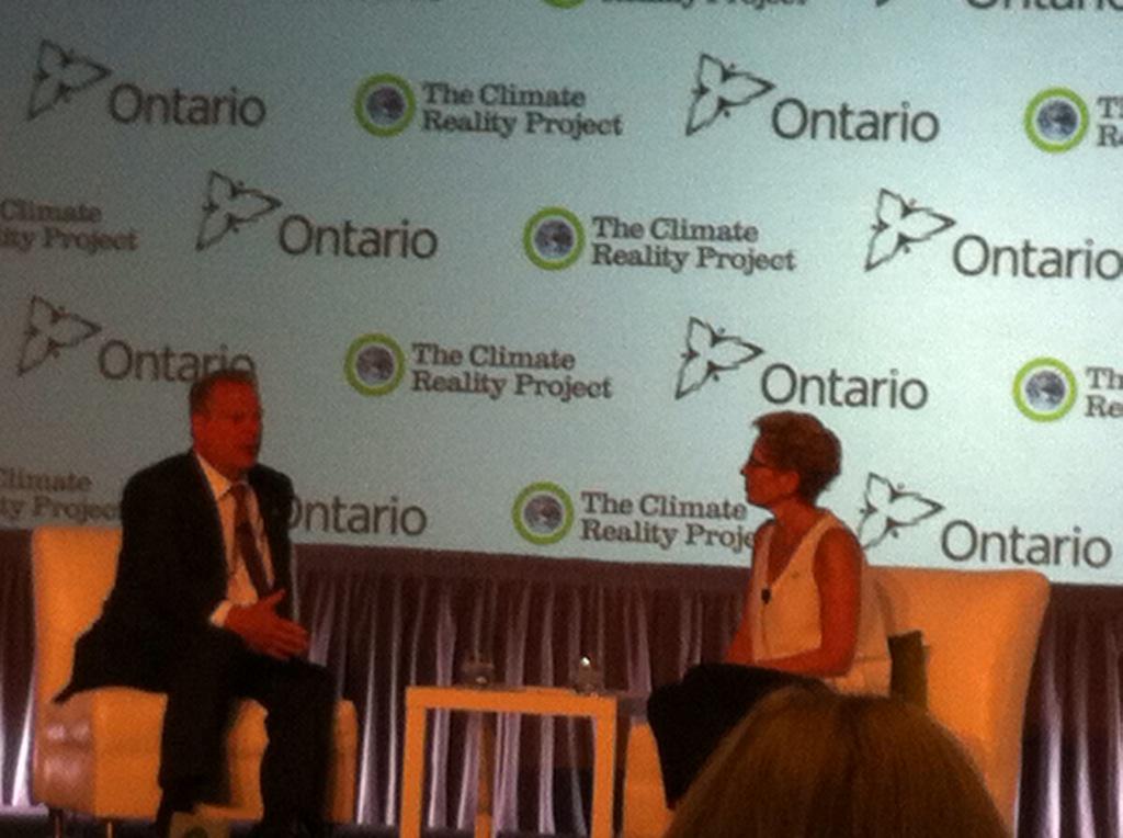 jeradfurze's tweet photo. @algore and @Kathleen_Wynne share the stage to talk climate change leadership #CRinCanada! @BrookfieldGIS http://t.co/hwhJS1PnNf