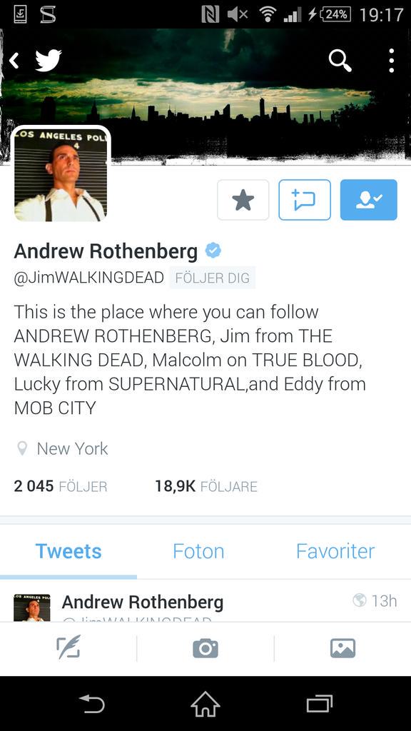 OMG ANDREW ROTHENBERG FOLLOWED ME!! I DIDN'T SEE THAT