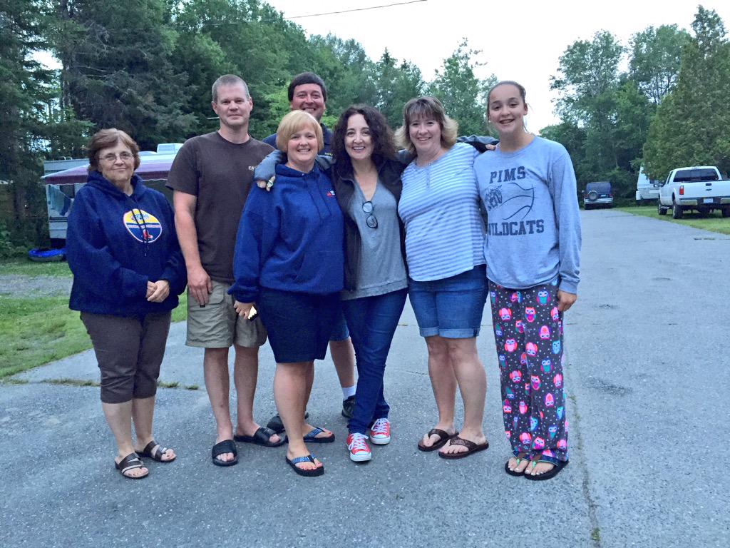 sherilynch's tweet photo. met so many good people on this trip - best thing about #RVCrazy 🚐😊 http://t.co/qe1kXmfgfG