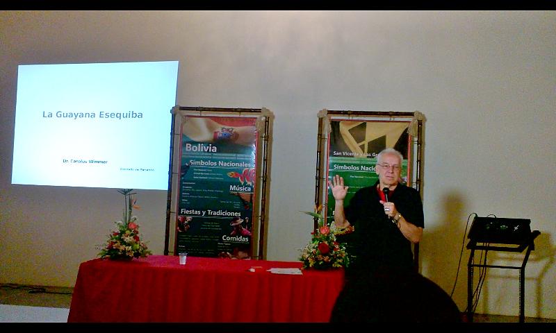lcraca's tweet photo. RT @markuitos_
@PCV_Barinas exposición>Camarada @WimmerParlatino >Foro: "Los limites con Guyana,historia d1despojo" http://t.co/YfngB4tKsJ