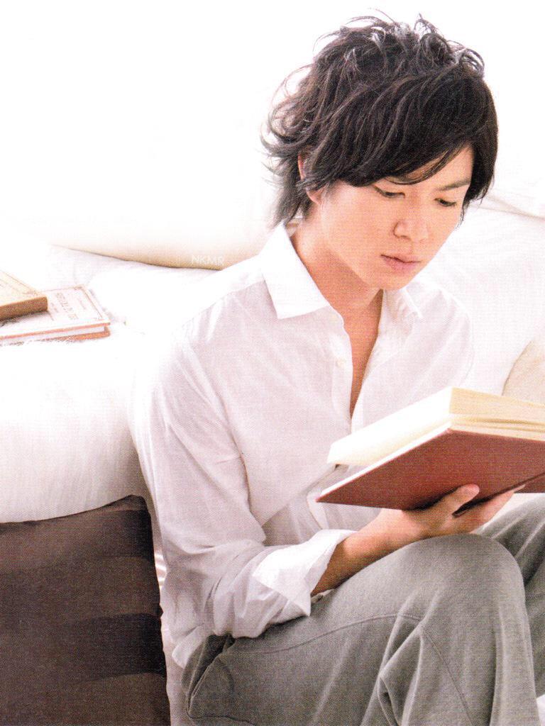Happy Birthday!!!!!
   Shigeaki Kato
  \\28years old!!!!!/ 