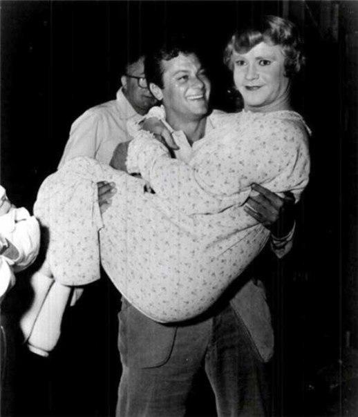 Check Out What Tony Curtis and Lack Lemmon Looked Like  in 1959 