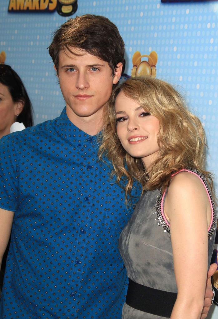 BMBolivia's tweet photo. @bridgitmendler @TheShaneHarper #Shidgit
We Want Bridgit New Album 🎶 🎤 http://t.co/QqqvEW9CPh