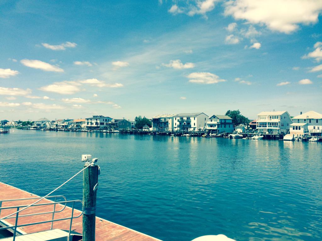 Lunch table view, nice breeze. All good. #WaterfrontFriday #WonderBarAC