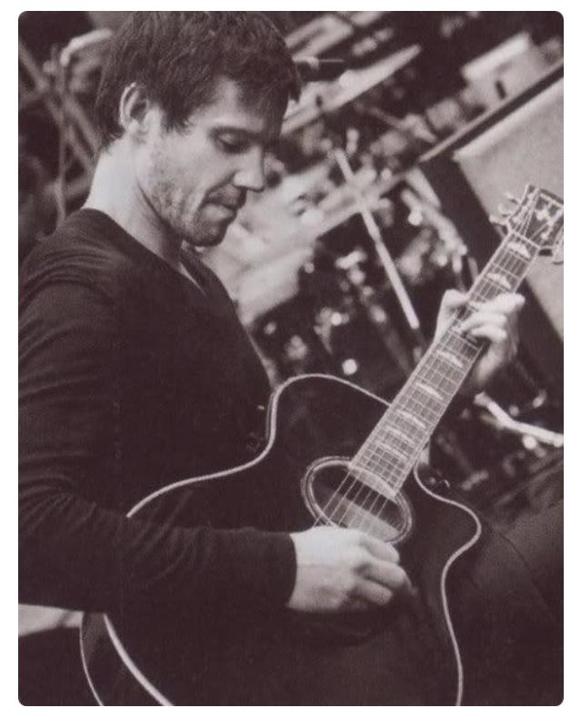 Happy birthday Jason Orange!!!! Miss you in Take That. So talented 