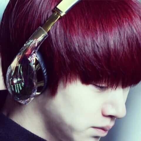 Happy birthday Kim Heechul, Wish you happy and strong body. Love you always   