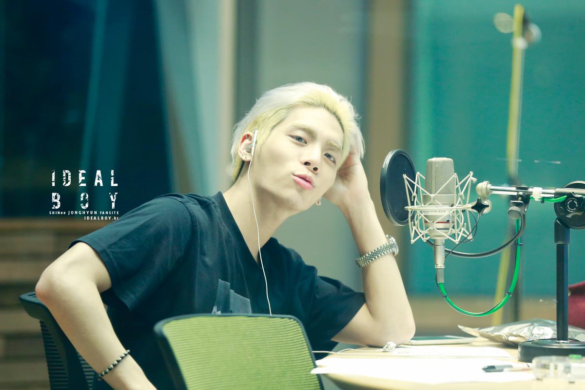 150711 Jonghyun @ MBC Blue Night  CJl9SsyUcAAiUzU