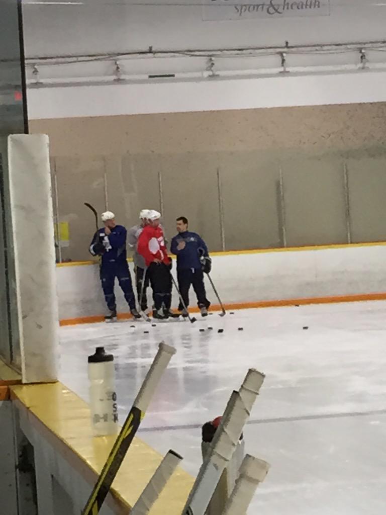 BCJRCanucksBric's tweet photo. 2NHL player and 1pro training PEP with Calvano. #trainlikeconner register http://t.co/8EqmECs2K4 http://t.co/Ge49st9ZAf