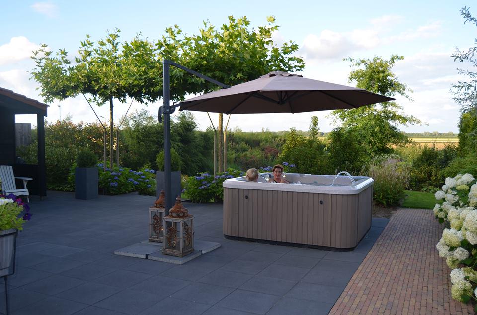 BeautydeHunze's tweet photo. Het is #weekend! Lekker bijkomen van de week? Kom heerlijk genieten van onze #sauna en #wellness faciliteiten, privé! http://t.co/FGrl33EI1x