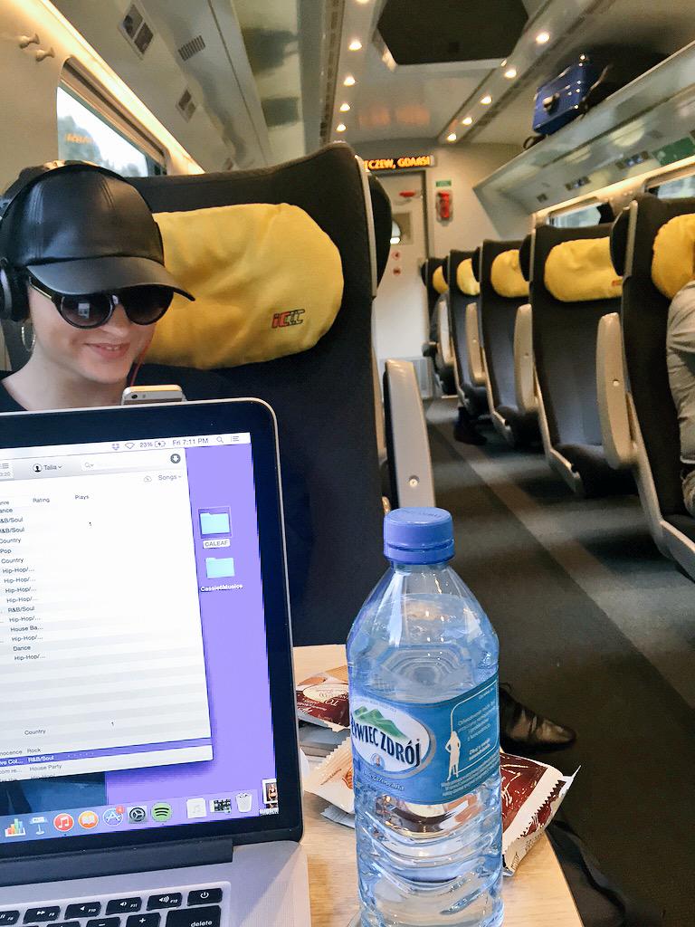 Talia (@taliasugarmann) on Twitter photo 