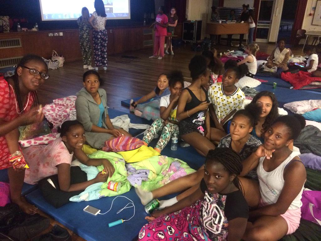 StAnnes_N13's tweet photo. Having an amazing time at our School Sleepover @S_Gilling @misswestbury_RE http://t.co/V5qdYwO0TE