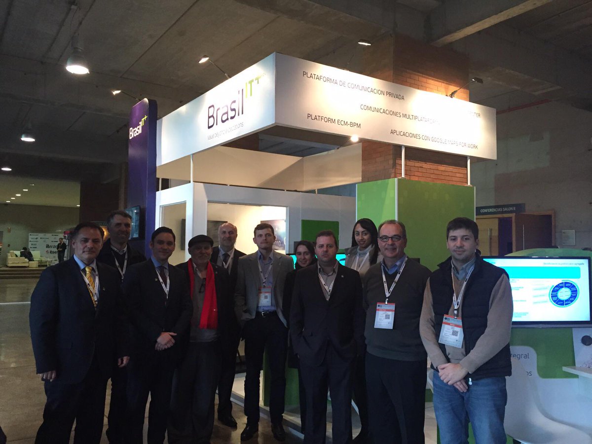 SecomSantiago's tweet photo. Industria Brasileña de Software y Servicios de Tecnología de la Información participaron de @ChileDigital13 . http://t.co/rmWfqaTTjP