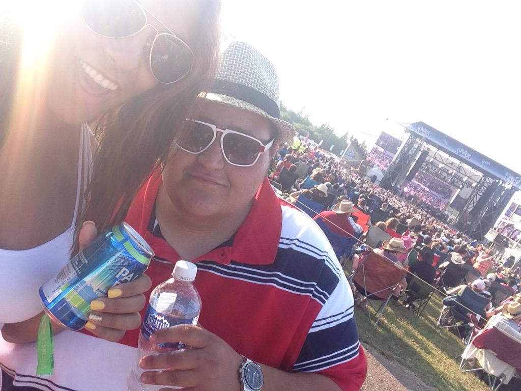 Angie1587's tweet photo. Cavendish 2015, a party like no other especially with @DanAndShay #PleaseChooseUs #Cavi2015 http://t.co/3bsvPG0G0T