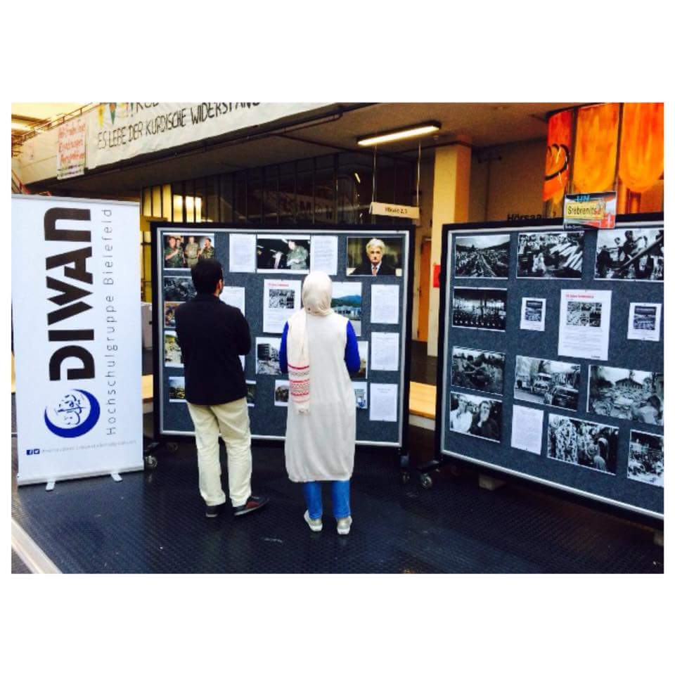 diwanstudents's tweet photo. Fotoausstellung in der Uni Halle @uniaktuell 
#NeverForgetSrebrenica http://t.co/q7peC6vKDw