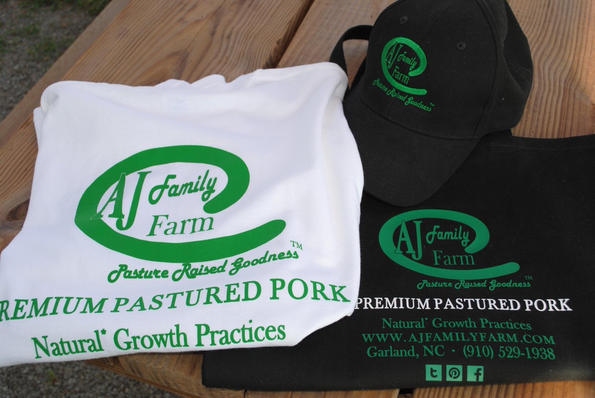 AJFamilyFarm's tweet image. #ncfarmfresh produce @AJFamilyFarm tender, juicy #allnaturalporkcuts and #handdippedicecream. Buy $50 get free gear!
