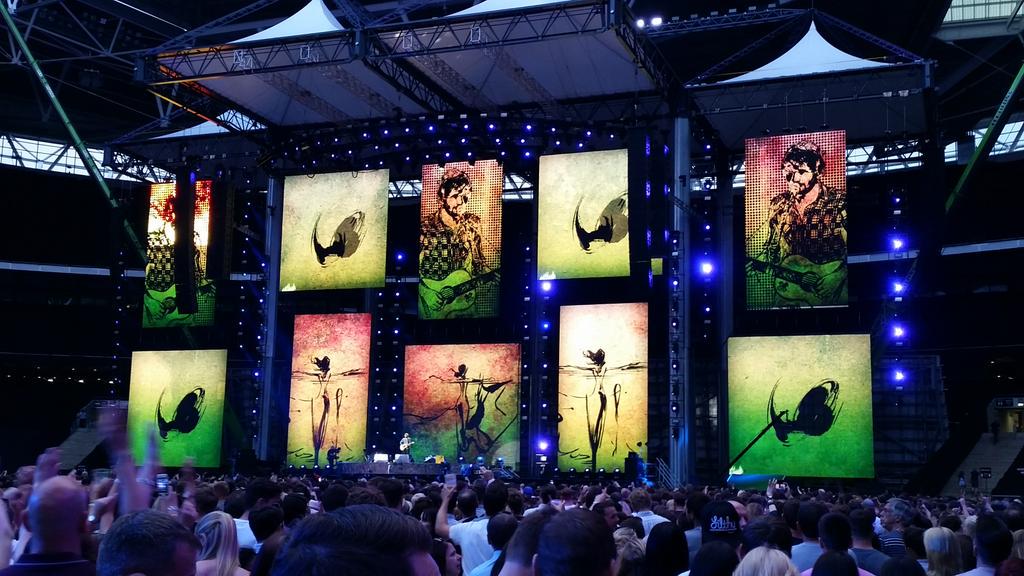 cfprince25's tweet photo. @edsheeran smashed it http://t.co/aMA669Q904