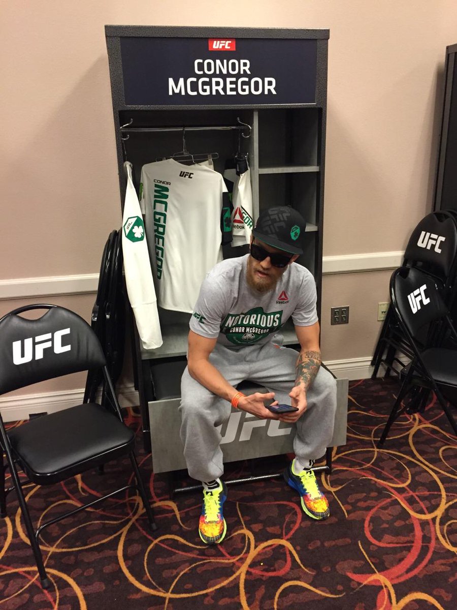 Conor McGregor tweet media