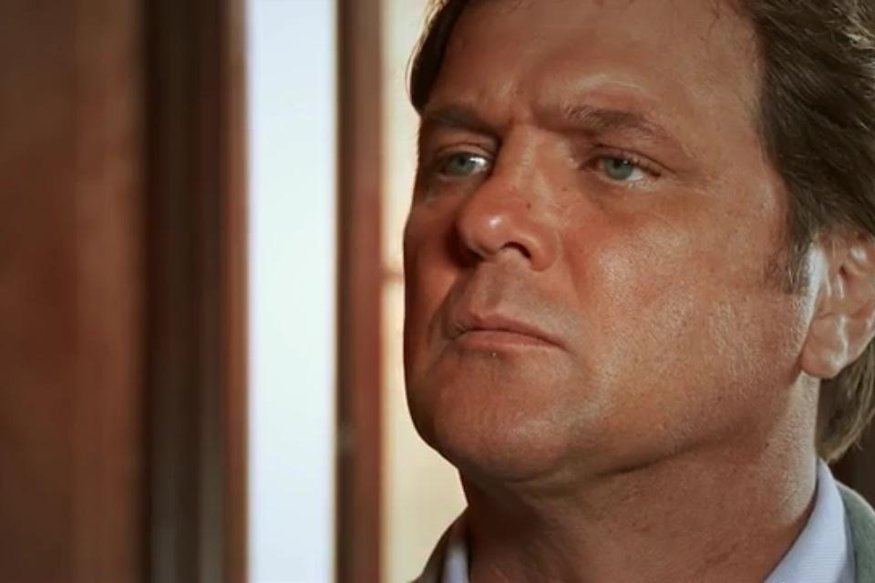 StricklerFans's tweet photo. Patricio le dice a Fausto q ya no seguirá controlando los bienes de Renata #QueTePerdoneDios #Capitulo122 #Univision http://t.co/Vdzgh2MqRq