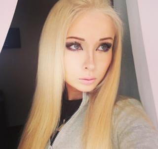 lukyanoba's tweet photo. #diva #glamour #party http://t.co/Cm6K5eouaS