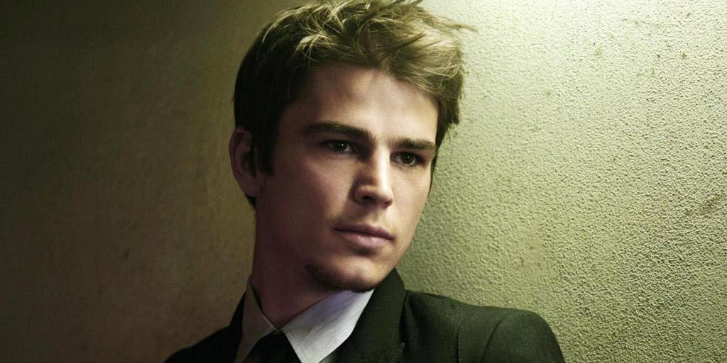 Happy birthday to Josh Hartnett , an SF-born actor who went on to star in Black Hawk Down and 30 Days of Night ! 