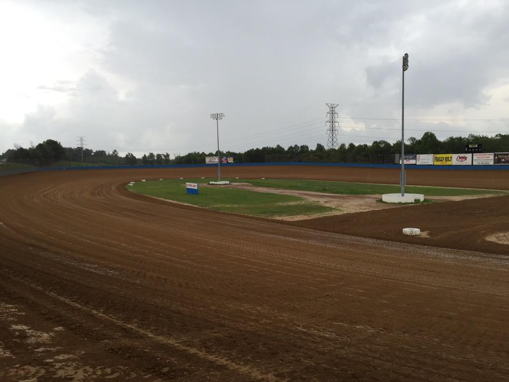 KLMSupdates's tweet photo. Track is ready for tomorrow! #GoKLMS http://t.co/9OwAaIMnIc