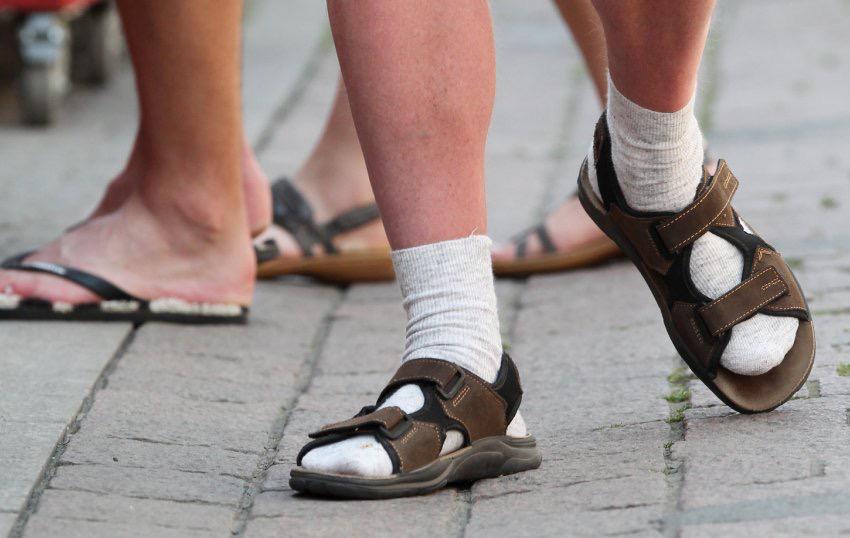 「サンダル　靴下　ドイツ」の画像検索結果