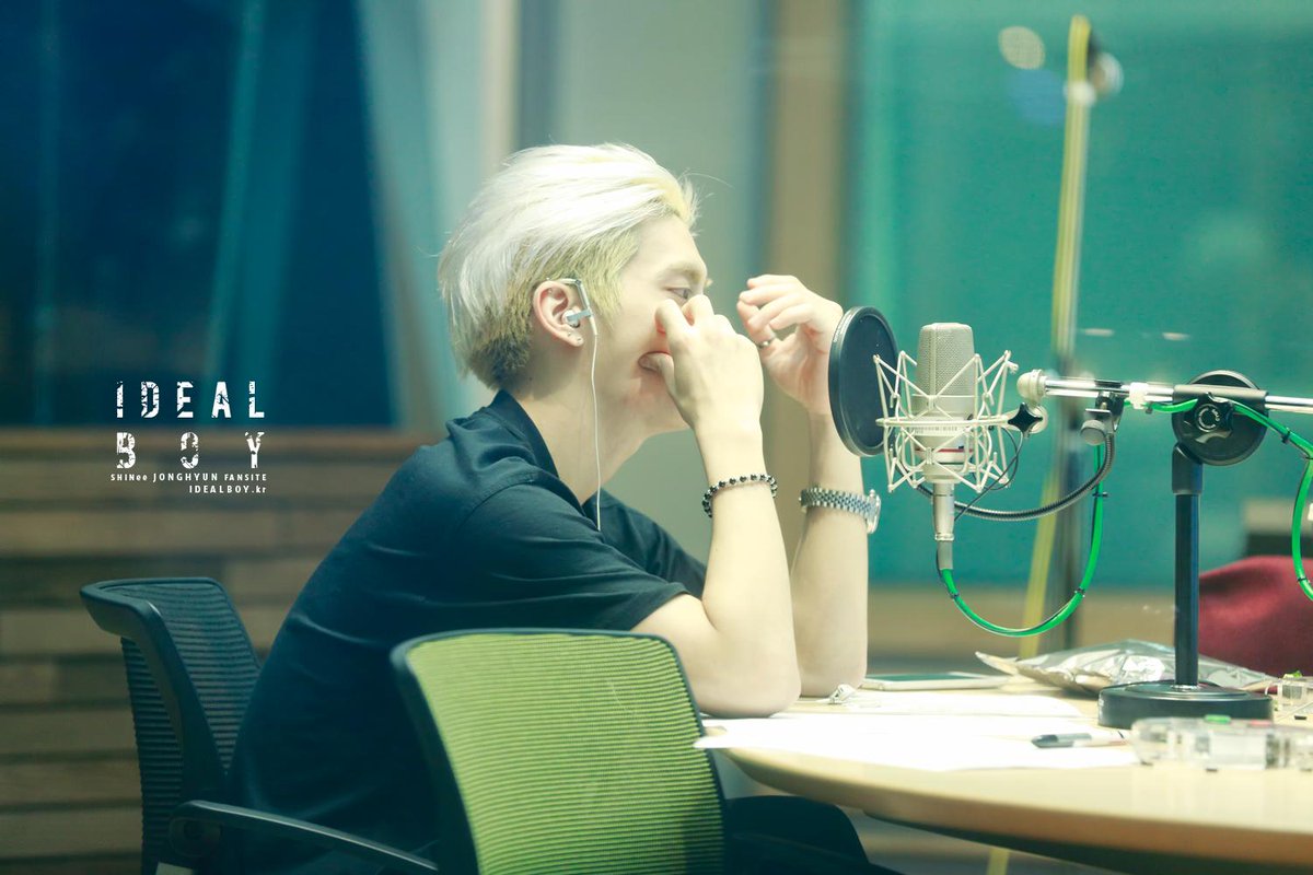 150711 Jonghyun @ MBC Blue Night  CJlzhf-UcAAAMkK