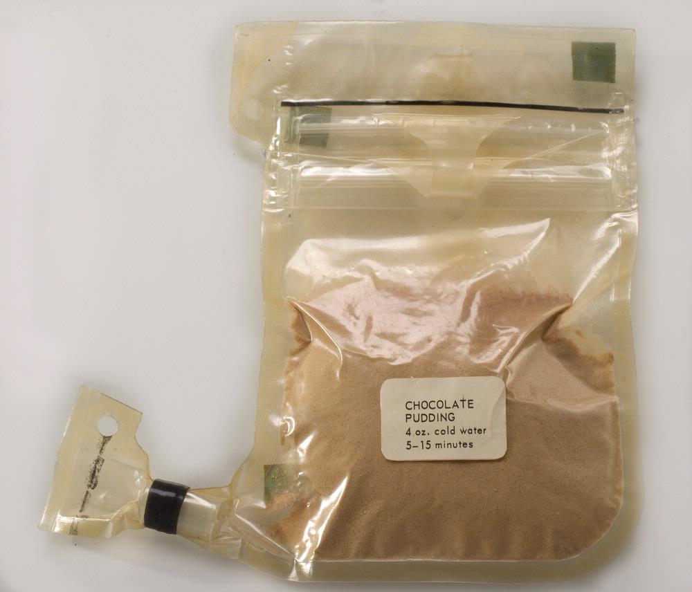 LLDsTerms's tweet photo. Space food.. left untouched for years and mediocre when decided to be unsealed  #DescribeYourSexLifeWithAMeal http://t.co/HUEe9Qsf68