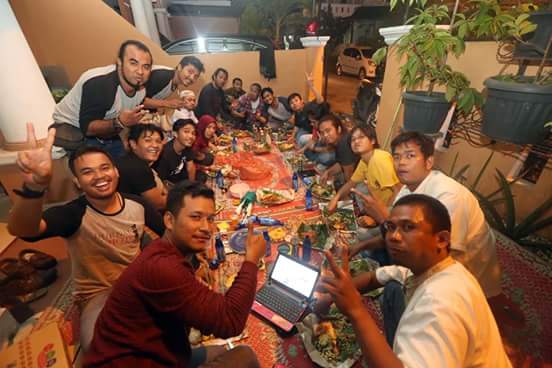 Buka puasa Pewarta Foto Indonesia PFI Medan 2015 #PFI Medan