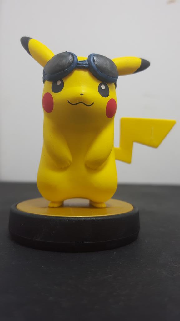 DNACustomAmiibo's tweet photo. A Sparky #Pikachu and a #Cheese from #Fostershomeforimaginaryfriends made for personal friends! #customamiibo #amiibo http://t.co/t9hxH0eKtp