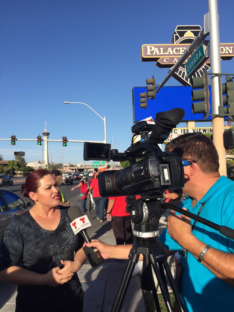 Culinary226's tweet photo. Gloria works at @palacestation and she is fighting for justice at @stationcasinos http://t.co/qR153SGcsr