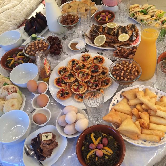 MedAmineSriri's tweet image. Notre table de ftour, marhba bikom ! #Fotori #KaymuMaroc @KaymuMaroc