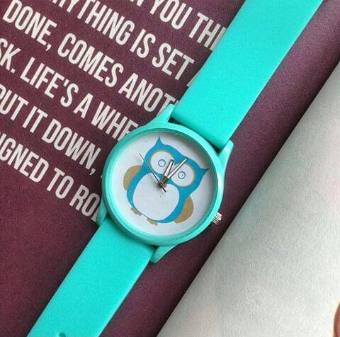 IqfiSHOP's tweet photo. Ready Dbas tosca owl💚 35.000/pcs inc box+extra battery (siapa cepat dia dapat) 😆 #jamcustom #olshopbogor #jamowl http://t.co/fFq43qVHl1