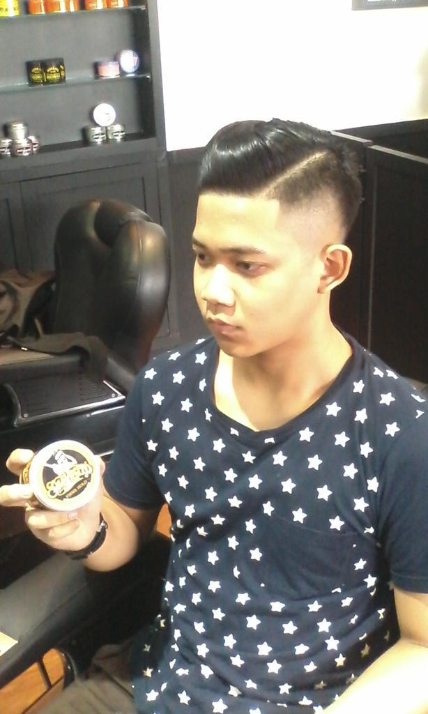 RmGaleryStuff's tweet photo. @pompomadebarber http://t.co/mAtnl1BIZl