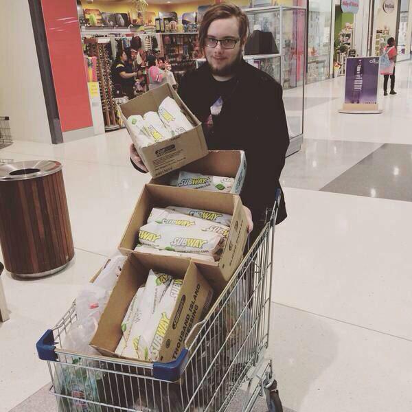 Altase_'s tweet image. bought so many subs they call him Set Zorah