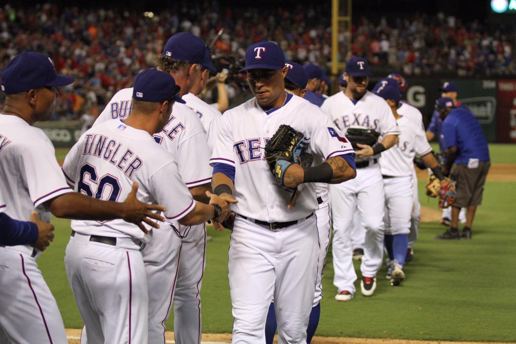 Rangers's tweet photo. Hello Win Column! http://t.co/N72UNnDgO5