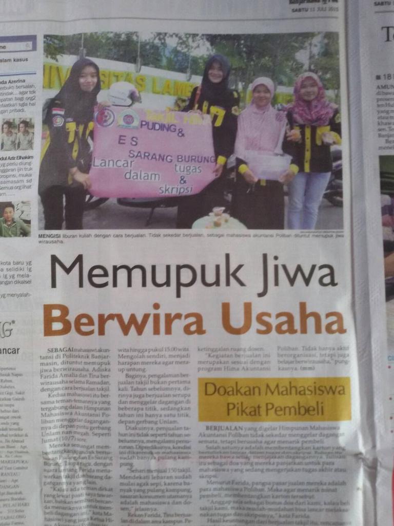 Himpunan Mahasiswa Akuntansi Poliban present Takjil HIMA ❤ teeimakasih kepada semua pengurus 😊