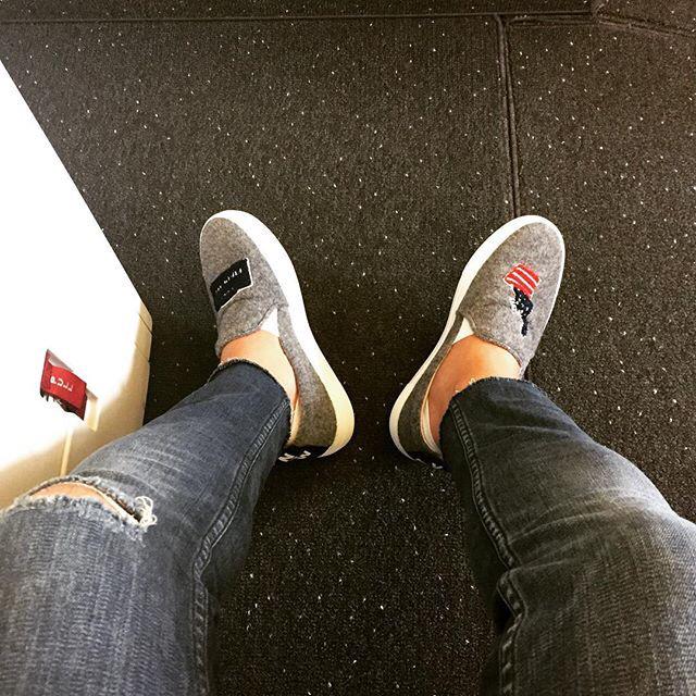 앤디랑 커플신발👣 앤디가 나보다 발이작다는걸 모르고지낸 17년 ㅋㅋㅋ